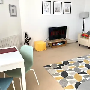Sea View Family By Gym & Parking Apartment